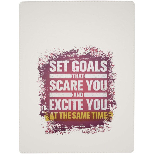 Clast A4 clipboard with magnetic closure and RCS recycled ballpoint pen (black ink)